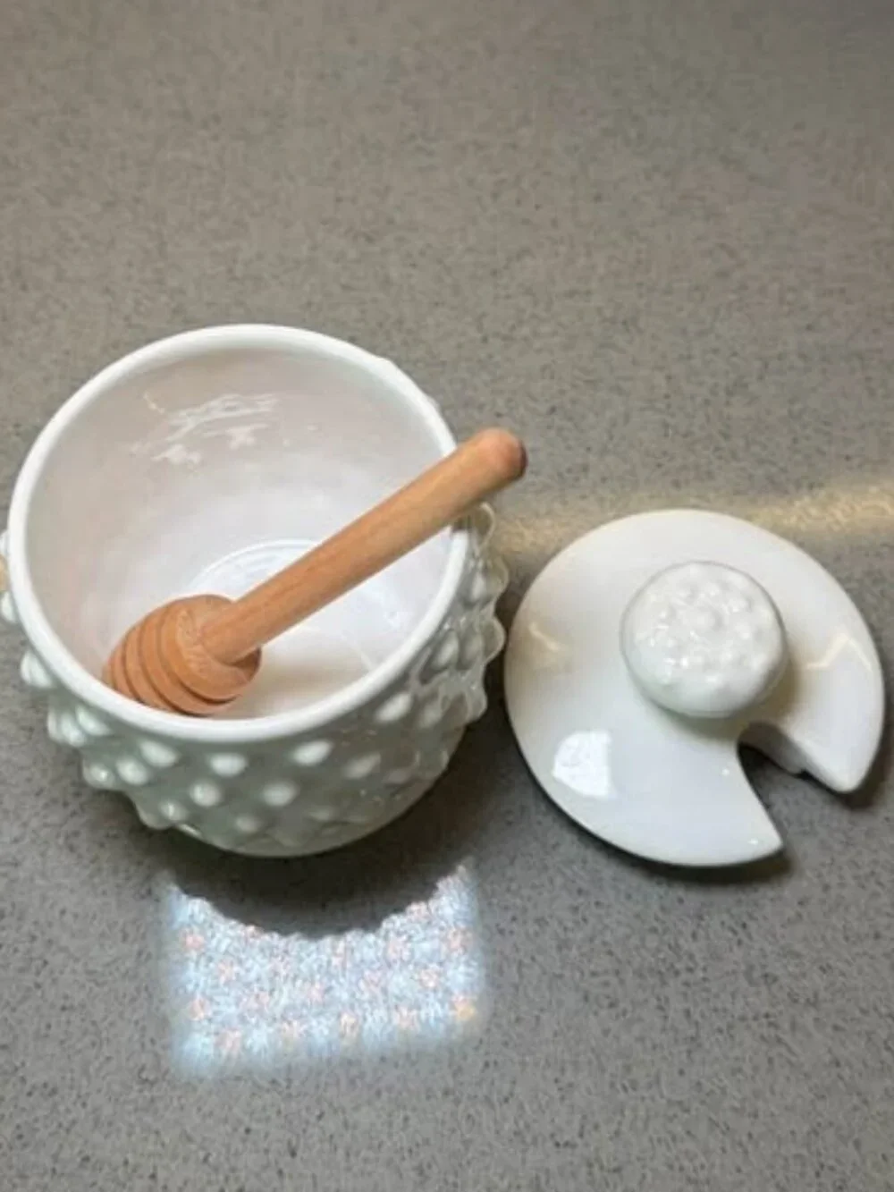 Rosanna Farmhouse Pantry collection. Glass Honey Pot with Lid and Dipper